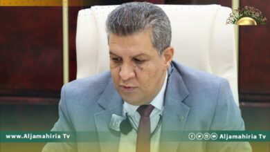 المقريف يحمل عدم الاستقرار الإداري والمالي مسؤولية القصور في إنجاز ملف الكتاب المدرسي