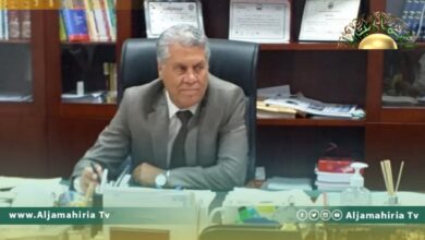 الويبة: لن يكون هناك تأخير في الكتاب المدرسي هذا العام وشحنة أولى وصلت منه