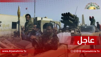 عاجل / مصادر إعلامية : قوات الفار والنمروس لدعم اللفع من بينها سوريين دفع بهم بن رجب من معسكره في صياد عبر جنزور الى محيط منطقة النجيلة غرب طرابلس