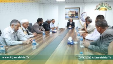 اللافي يناقش المشاكل التي تعيق تقديم الخدمات للجنوب