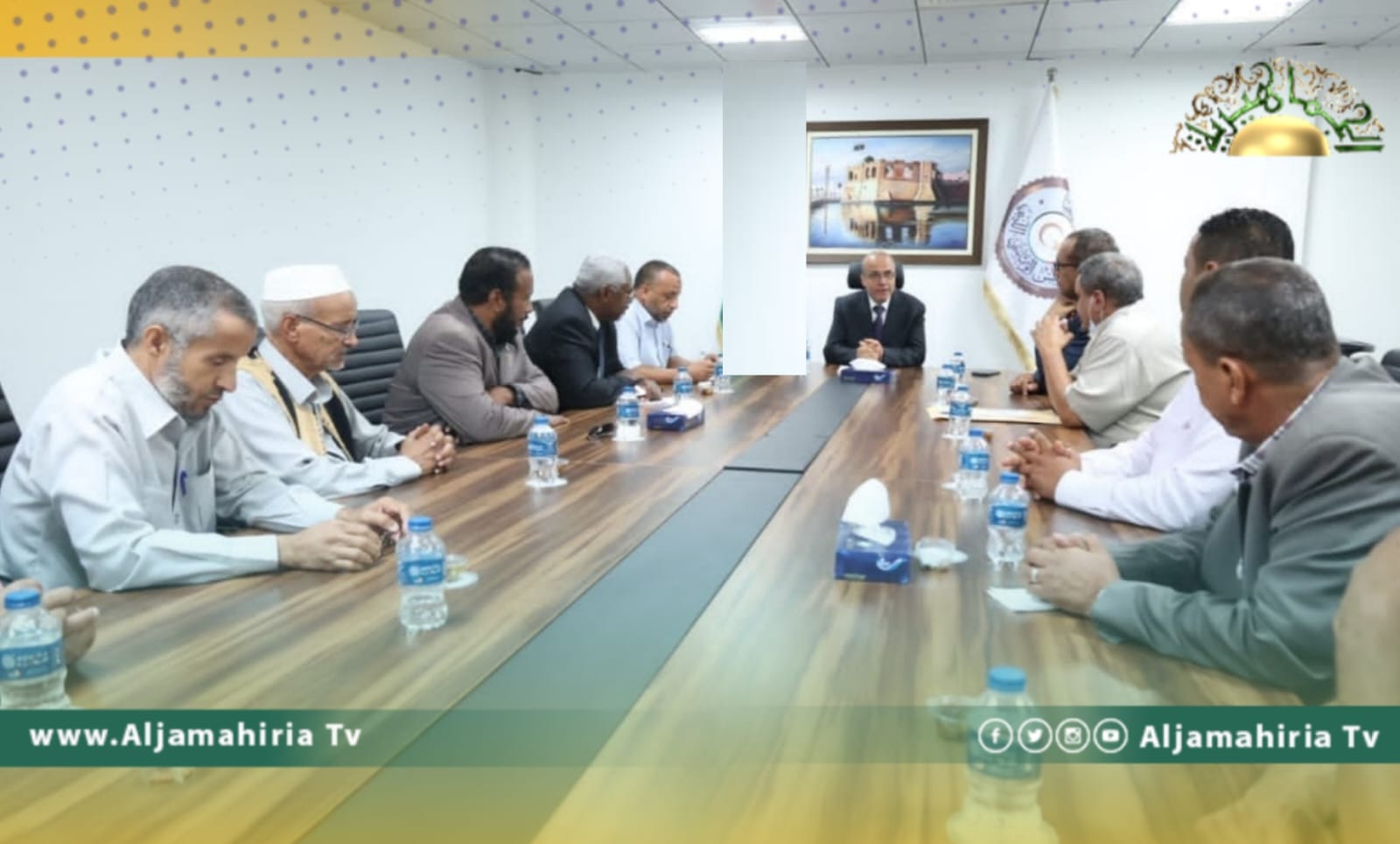 اللافي يناقش المشاكل التي تعيق تقديم الخدمات للجنوب