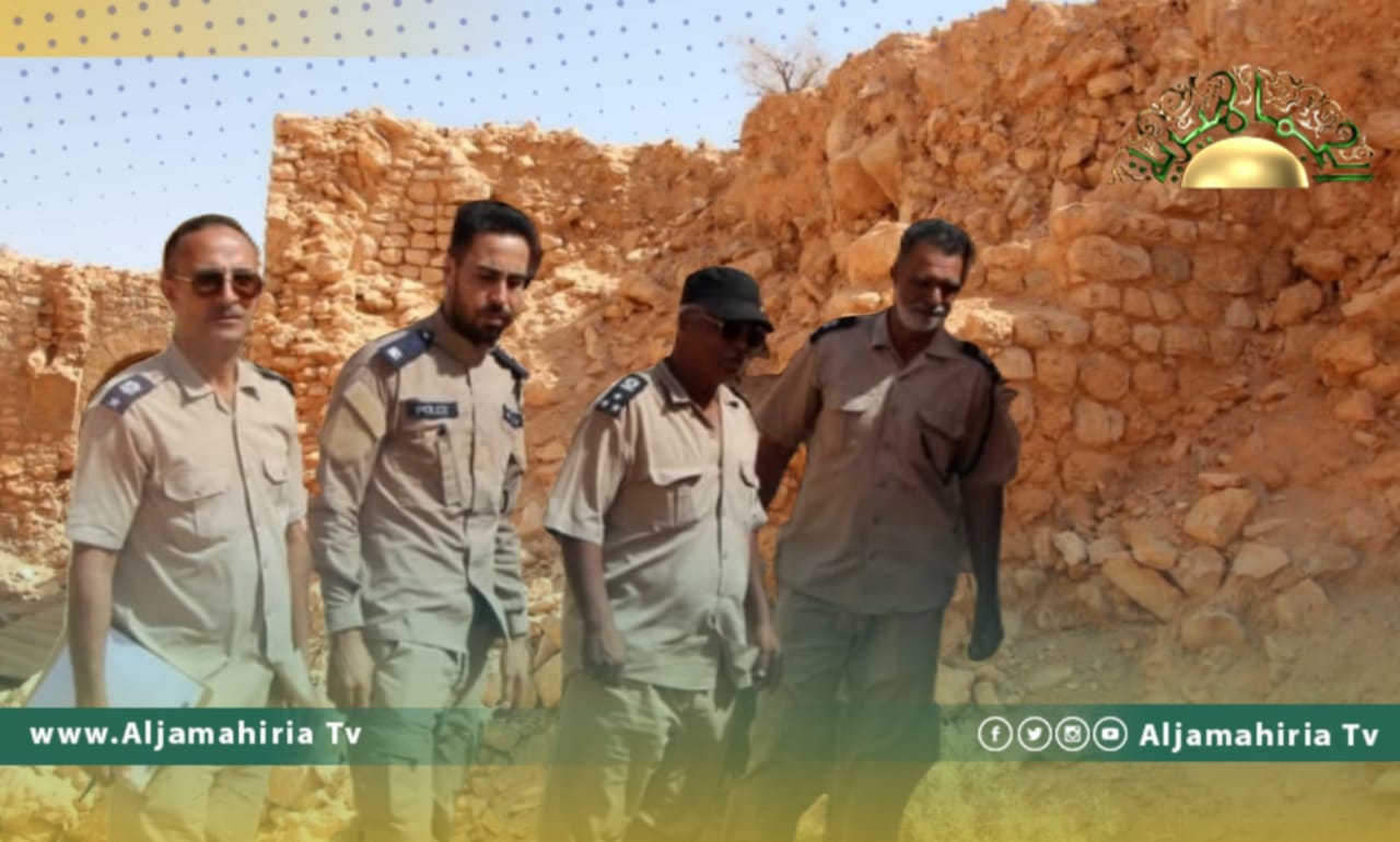 مجهول يقدم على نبش وتخريب مواقع أثرية في الزاوية