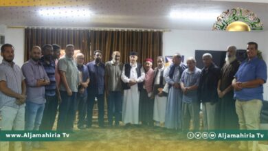 عقيلة صالح يلتقي عمداء بلديات الجبل الأخضر والقبة لبحث صعوبات توفير الخدمات للمواطنين