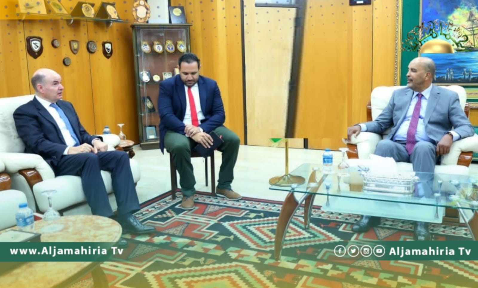 الكوني يستعرض مع السفير السويسري جهود إنجاح العملية السياسية وللوصول للانتخابات