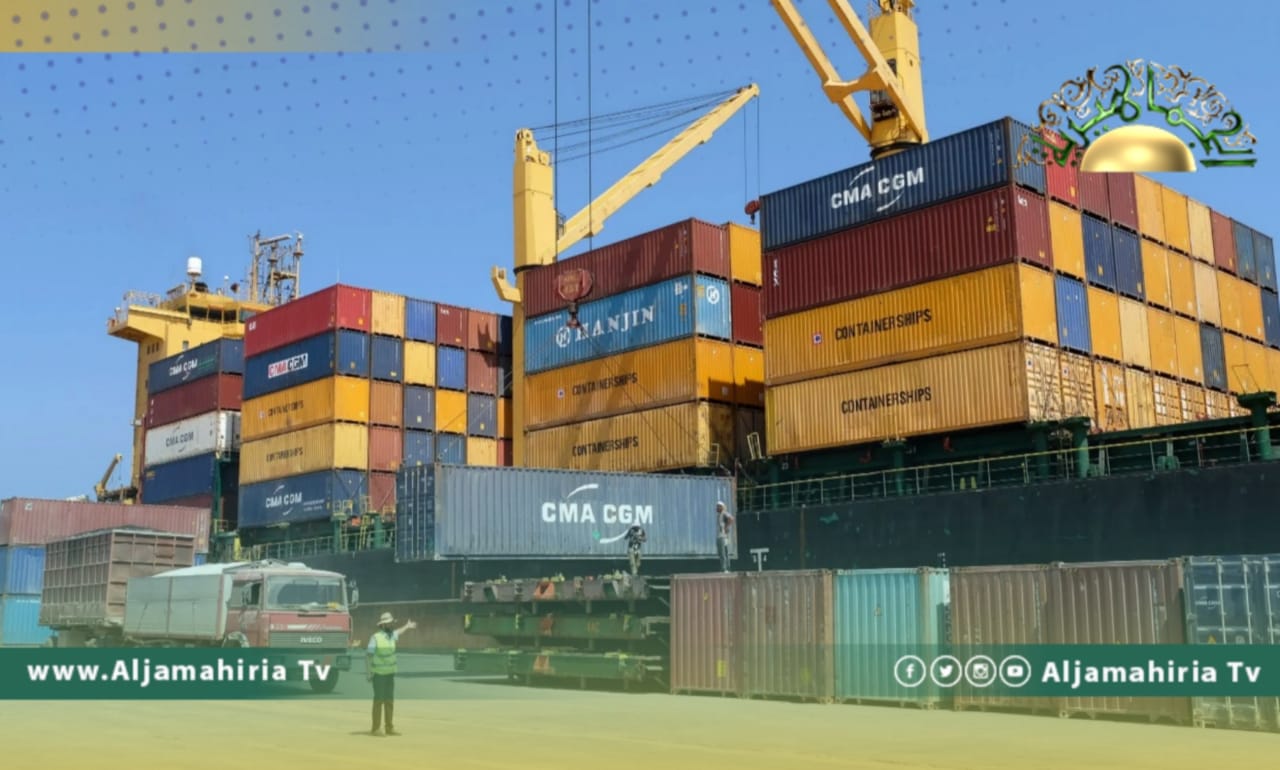 ميناء بنغازي يستقبل سفينة محملة بـ19 ألف طن قمح