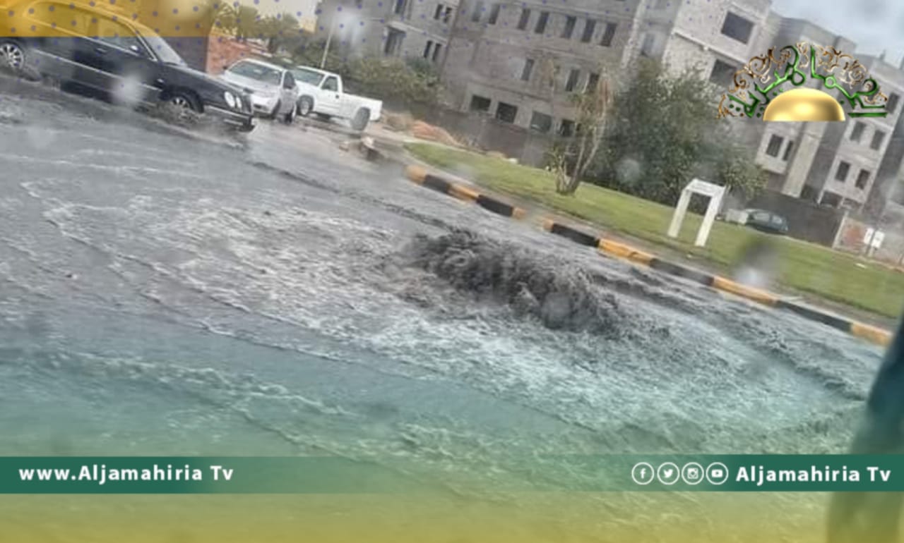 جهاز الإسعاف والطوارئ يرفع درجة الاستعداد بعد توقعات بوصول السيول إلى طرابلس