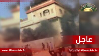 عاجل| حرق عدد من منازل القيادات العسكرية لمليشيا ثوار طرابلس بعين زارة