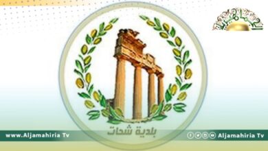 بلدية شحات تحظر تركيب لافتات إعلانية