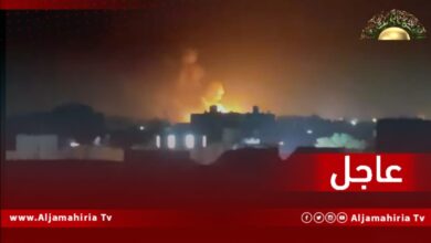 عاجل/ شهود عيان: انفجار مستودع تخزين الوقود بسبها تسبب في حالة من الهلع والخوف واحتراق بعض المنازل ووجود أضرار مادية