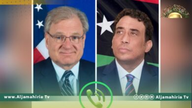 المنفي يناقش مع السفير الأمريكي الجهود المحلية والدولية لحل الأزمة السياسية في ليبيا