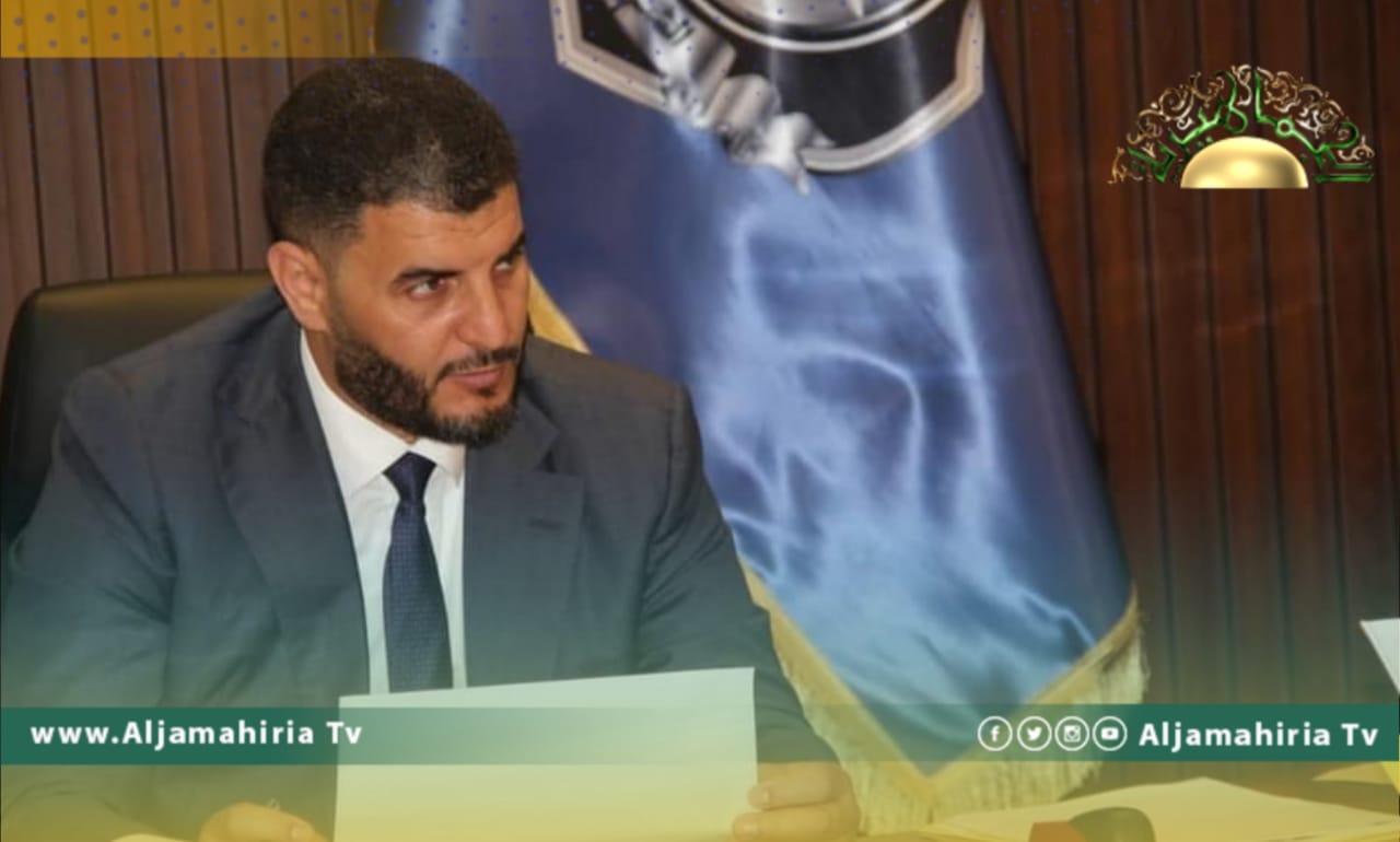 رغم ترؤسه لميليشيا والمعارضة لتعيينه.. الطربلسي يستلم رسميًا منصبه كوكيل للداخلية