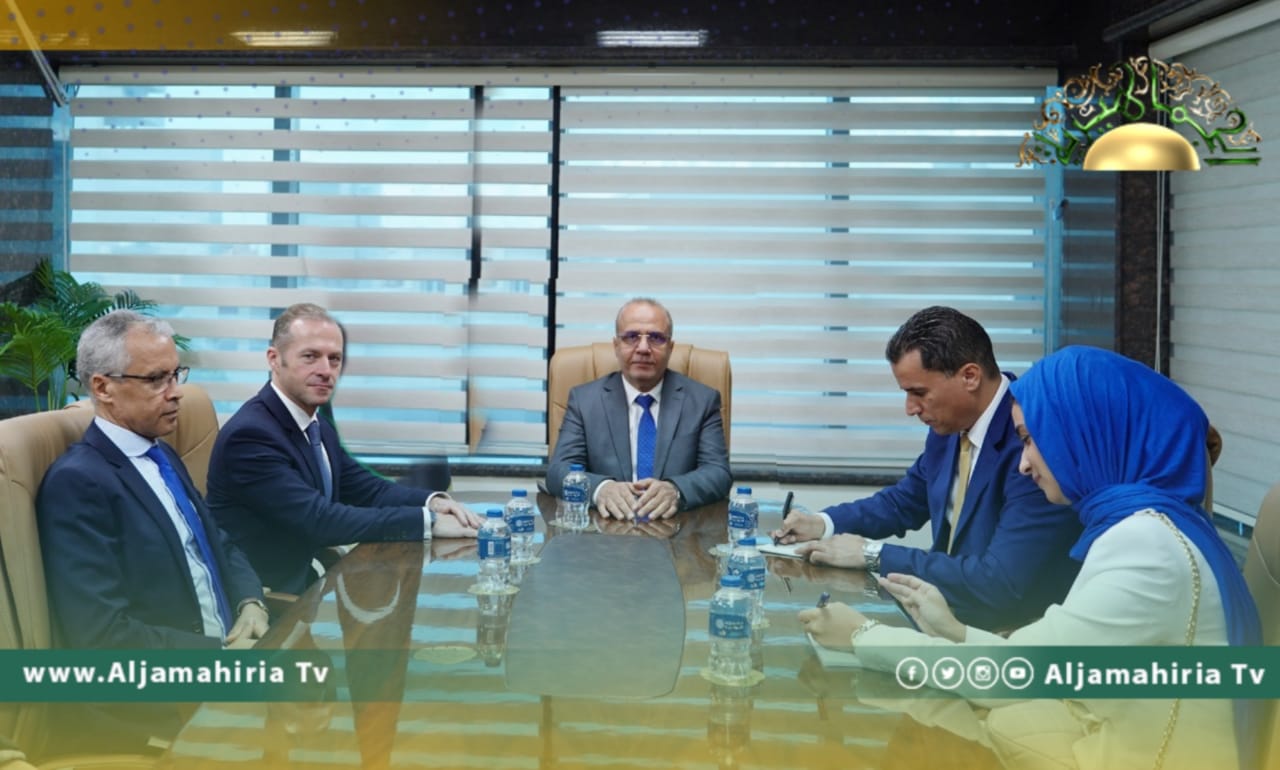 اللافي خلال لقاء المبعوث الخاص لماكرون: ملتزمون بتحقيق الاستقرار للوصول لإجراء الانتخابات