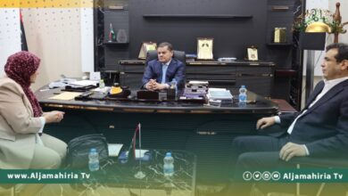 الدبيبة يناقش الصعوبات والعراقيل التي تواجه عمل مركز بنغازي الطبي في أداء مهامه