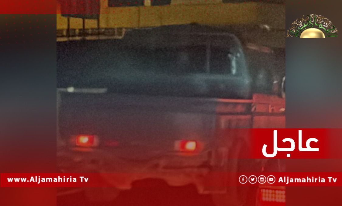 عاجل / مصادر ميدانية: تجمع سيارات مسلحة تابعة لما يسمى اللواء 111 بإمرة عبدالسلام الزوبي بمنطقة كوبري السواني