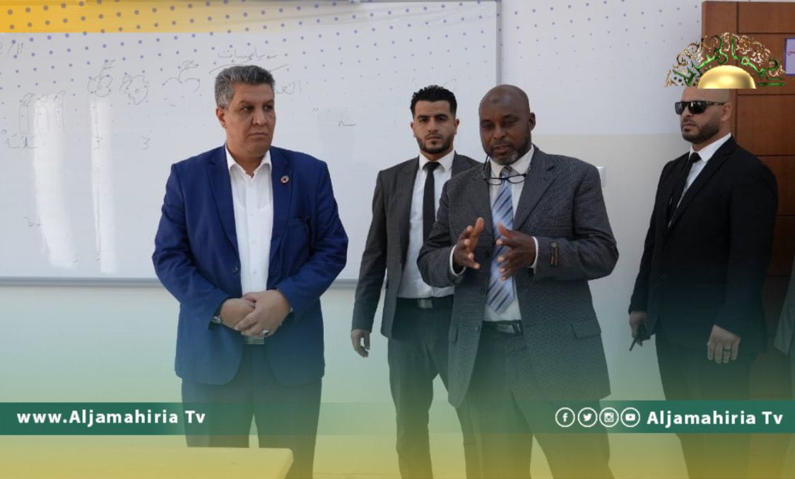 المقريف يطلع على أَبرز الصعوبات والعراقيل التي تُواجه العملية التعليمية في تاورغاء