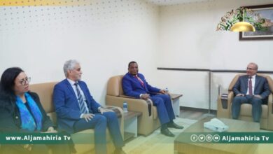 اللافي يلتقي رئيس بعثة الاتحاد الإفريقي لبحث مشروع المصالحة الوطنية.. وهذا ما تم