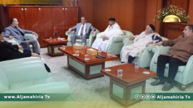 وسط استياء عام .. الشهوبي يبحث مشاريع تحسين البنية التحتية للطرق في العجيلات