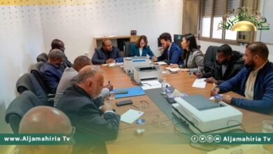 وزارة الحكم المحلي تناقش مع بعثة الأمم المتحدة برامج إعمار مرزق ودعم المصالحة