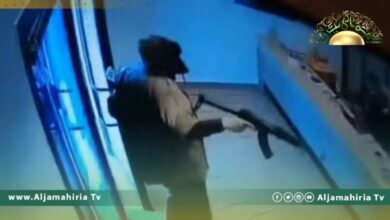 مسلحون ملثمون يهاجمون محل صرافة بالسلماني ويسرقون ما به