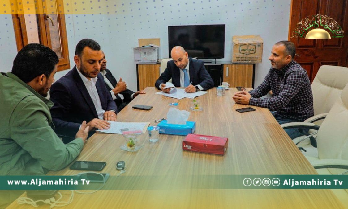 توقيع مذكرة تفاهم لنقل بين مكاتب السياحة والمشروعات ذات الطابع المحلي إلى البلديات