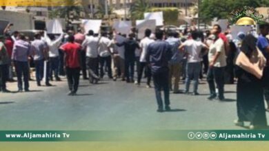 مصادر إعلامية: اعتقال صحفي من أمام مبنى رئاسة الوزراء بطرابلس لهذا السبب