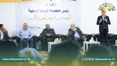 الدبيبة يلتقي أهالي منطقة السراج للوقوف على احتياجاتها وأهم مشاكلها