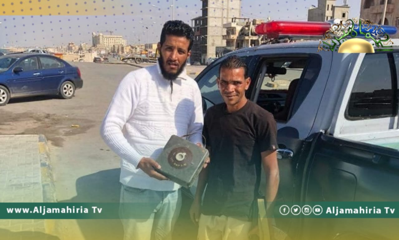 العثور على حقيبة متفجرة في شارع الكورنيش ببنغازي