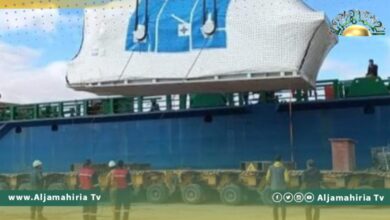 شركة الكهرباء تعلن وصول الوحدة الغازية الثالثة لميناء طبرق