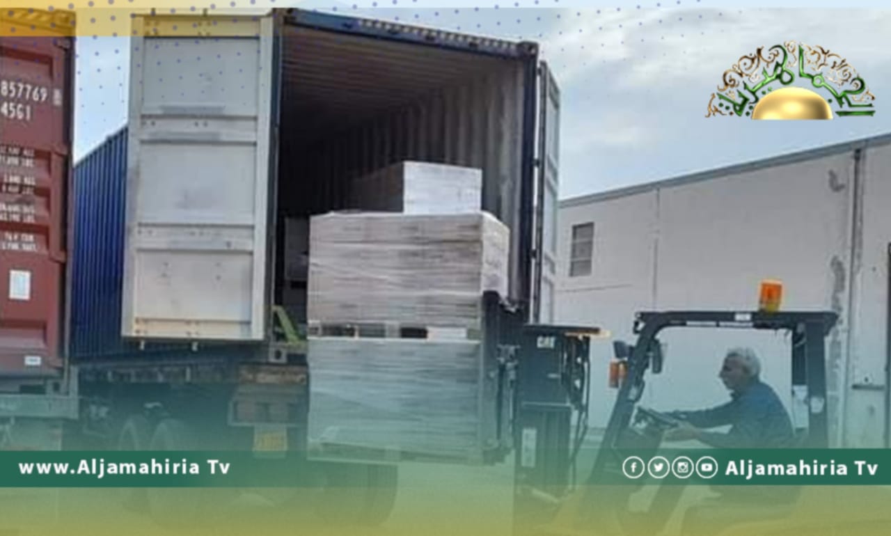 الإمداد الطبي يتسلم شحنة جديدة من مشغلات غسيل الكلى