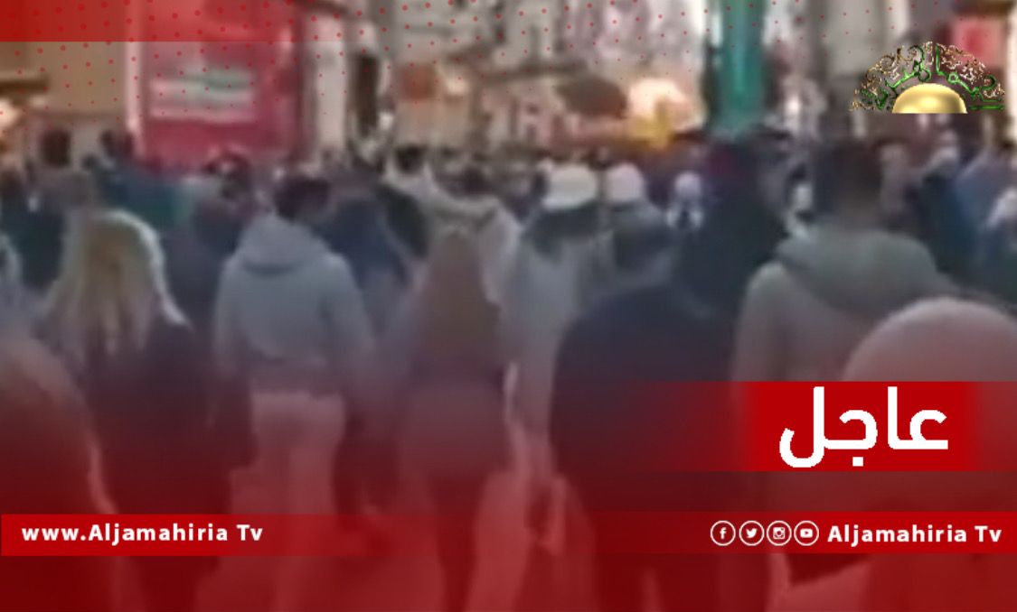 عاجل / القنصلية الليبية باسطنبول تدعو المواطنين إلى توخي الحذر والتواصل معها لتقديم أي مساعدة يحتاجونها عبر الأرقام المرفقة: " 00905422187218 - 00905422186218 - 00905373369422"