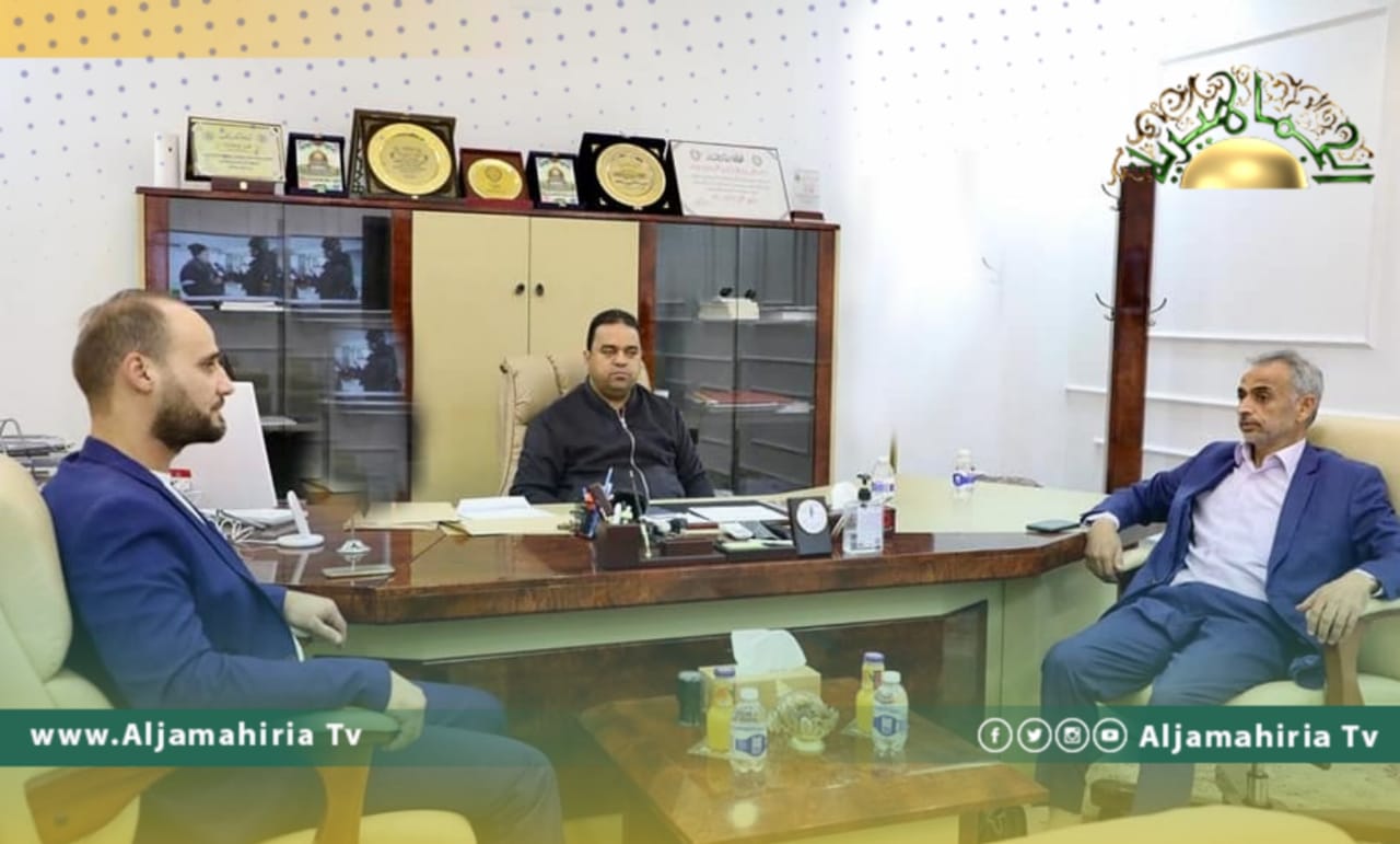 علي العابد يبحث ملف تدريب الباحثين عن العمل بالشركات النفطية