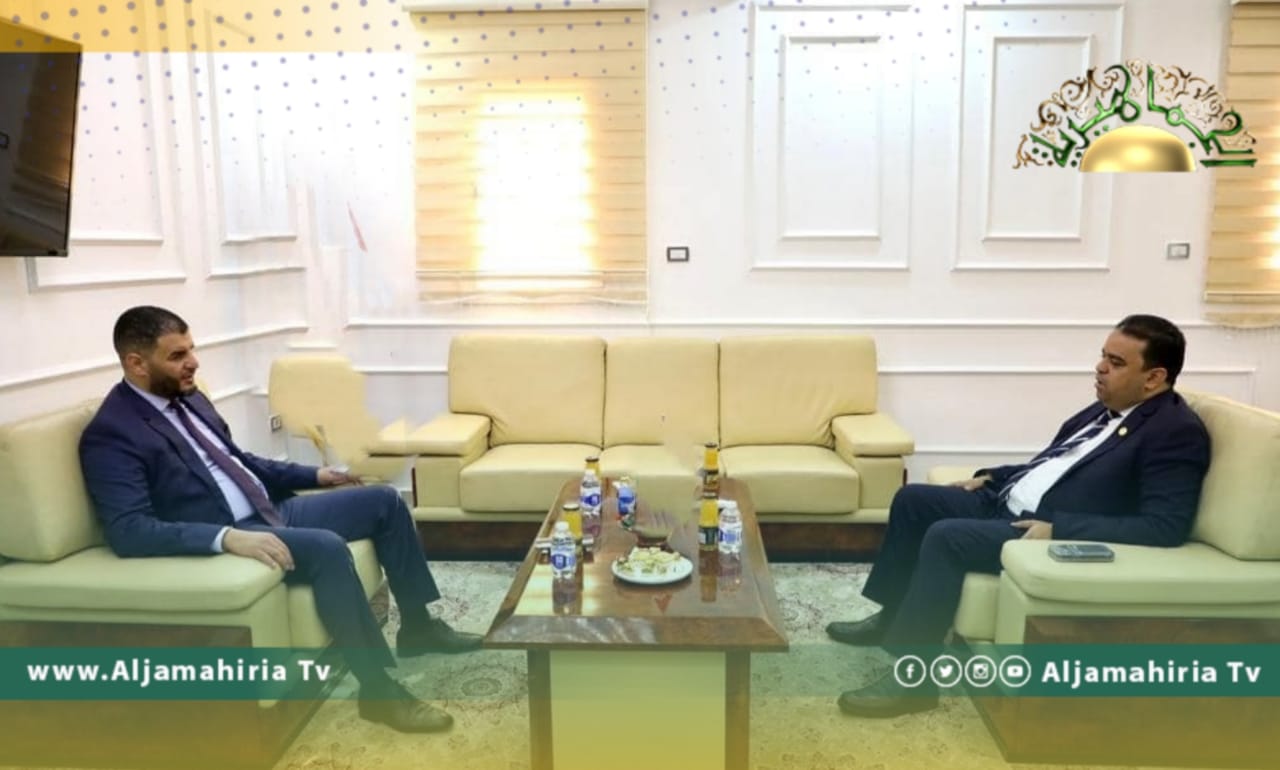 العابد والطرابلسي يبحثان ملف الإفرجات المالية لمنتسبي وزارة الداخلية