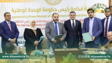 رئيس حكومة الوحدة المؤقتة يشرف على توريد سيارات لذوي الاحتياجات الخاصة