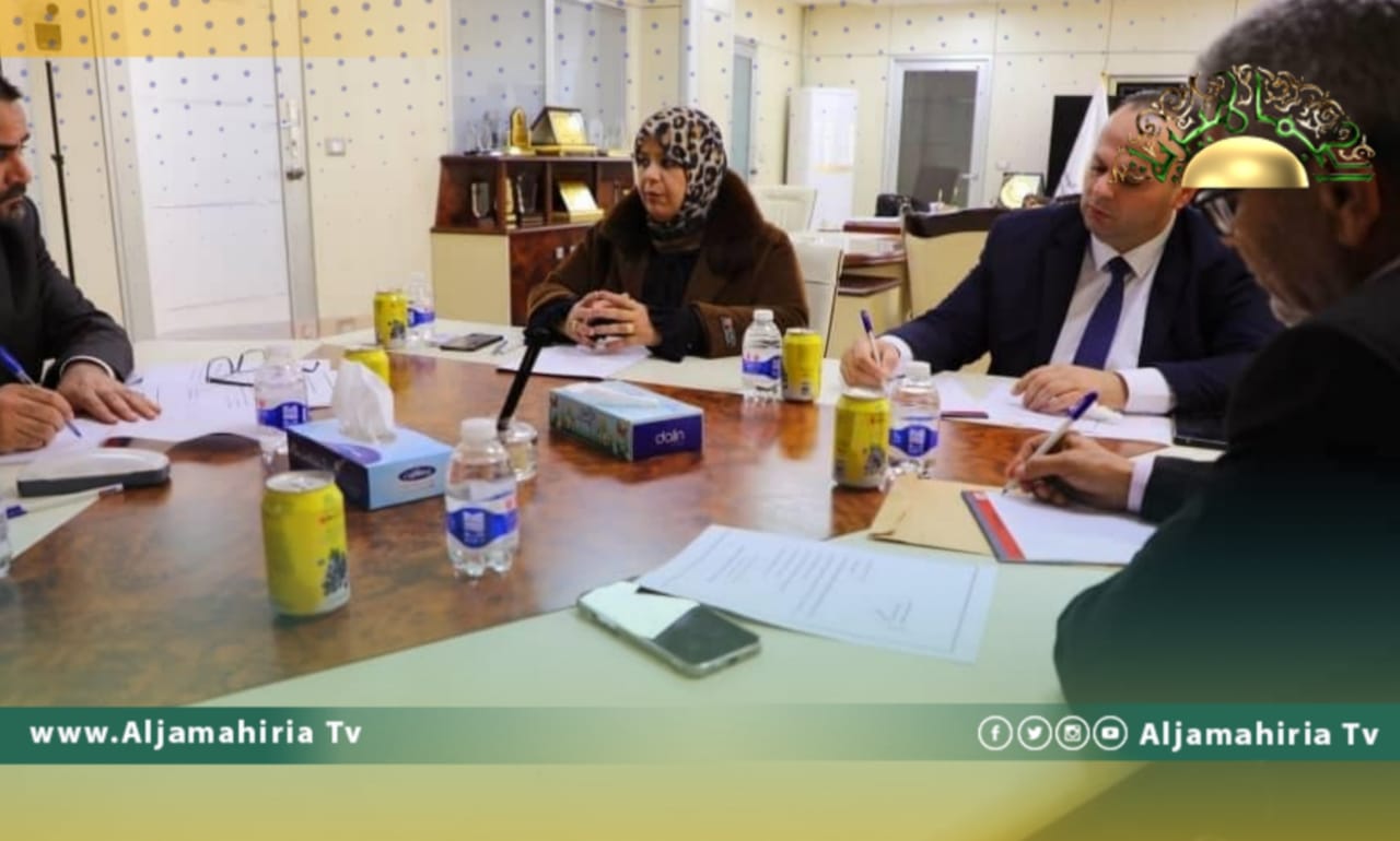 وزيرة الشؤون الاجتماعية تناقش تنفيذ منحة الزوجة والبنات فوق سن الثامنة عشرة