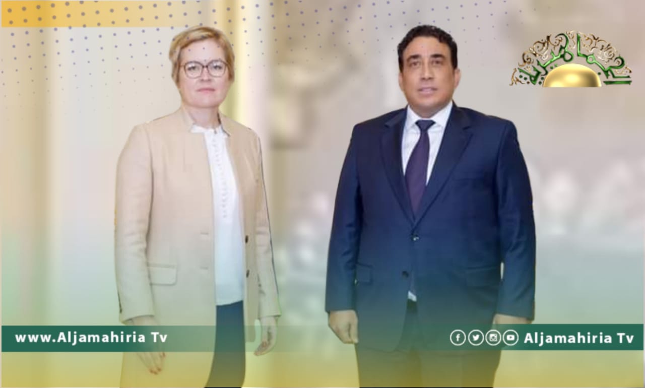 السفيرة البريطانية تؤكد دعم بلادها لجهود الرئاسي ومبادراته للخروج من حالة الانسداد السياسي