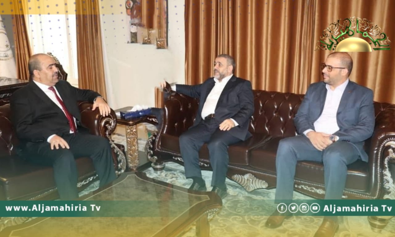 المشري يناقش مع السفير الجزائري الخطوات المتعلقة بإنجاز الأساس الدستوري للانتخابات