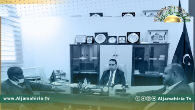 وزير العمل والتأهيل يبحث سبل دعم مكتب أوباري والعراقيل التي تواجهه