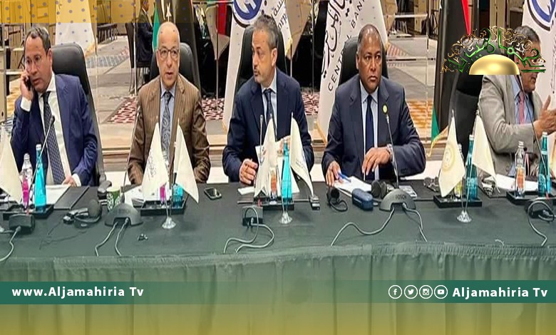 وزير المالية يدعو الشركات النفطية للاسراع بالعودة لاستئناف انشطتها في ليبيا
