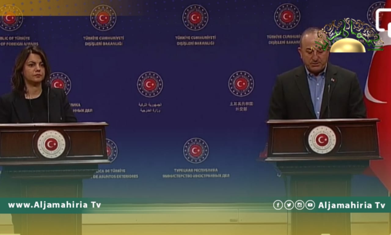 رغم تأخر صرف المرتبات … توجهت وزيرة خارجية حكومة الوحدة المؤقتة نجلاء المنقوش إلى تركيا لتعلن دعمها وتبرع حكومتها