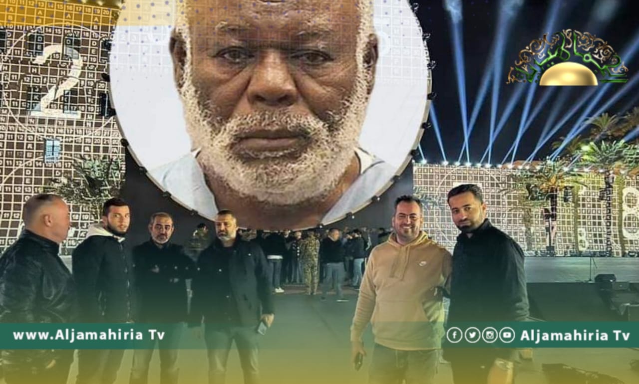 رواد التواصل الاجتماعي يسخرون من الاحتفالات بفبراير ويصممون معاناة ليبيا على منصة الحفل