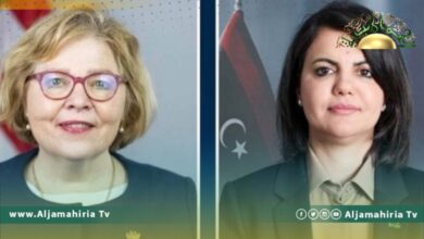 المنقوش وباربرا ليف