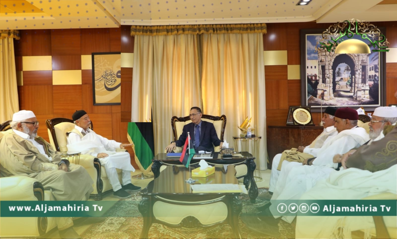 الحويج يناقش إمكانية تنفيذ المنطقة الحرة وآلية تطوير البنية التحتية في زلطن