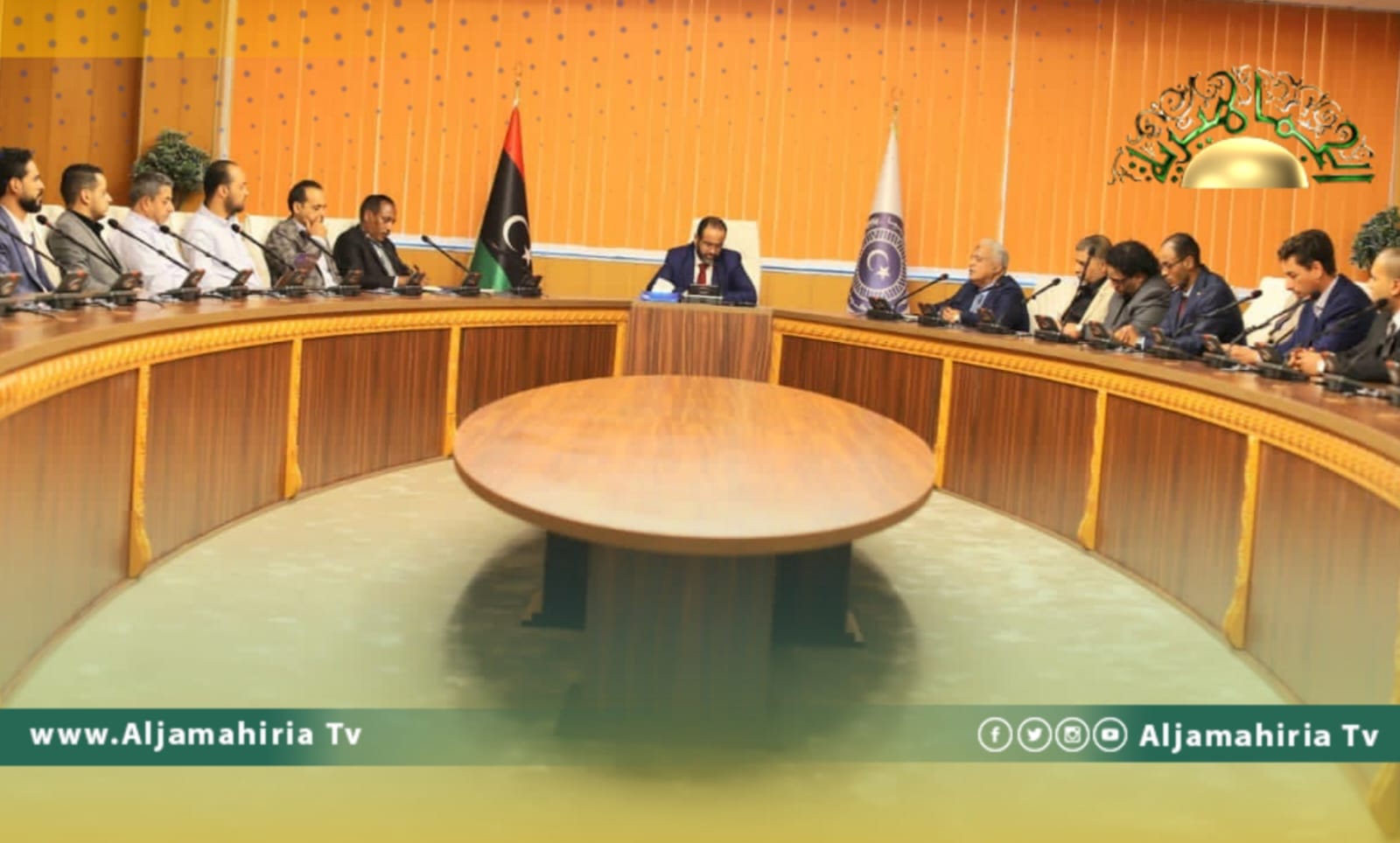 سالم الزادمة يناقش مع رؤساء الدواوين الأوضاع الخدمية بالمنطقة الجنوبية