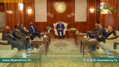 الدبيبة مع السفير السوداني