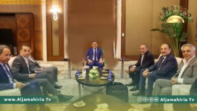 الدبيبة يلتقي وفد مصري رفيع المستوى ومسؤولين بالمخابرات العامة لبحث التعاون المشترك