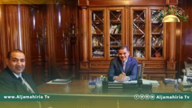 الدبيبة يلتقي بومريز لمتابعة ترحيل الجالية الليبية المتبقية بالسودان