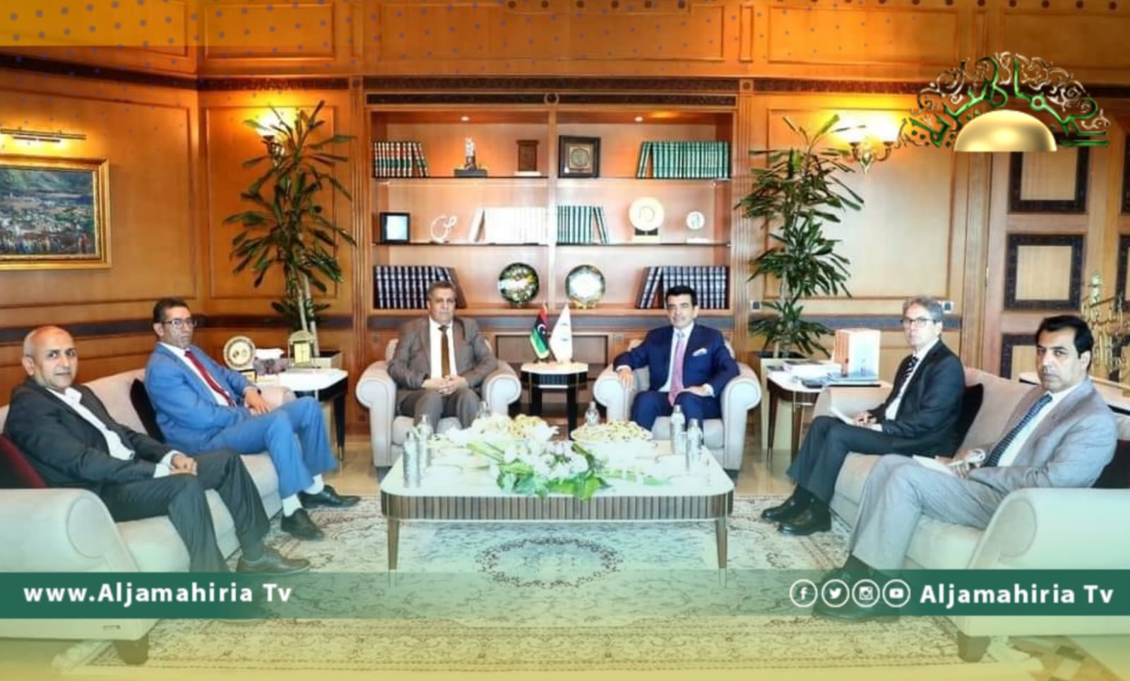 وزير التربية والتعليم مع مدير إيسيسكو