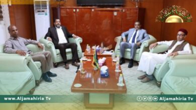 وزارة المواصلات تبحث تنفيذ طريق الجغبوب – طبرق