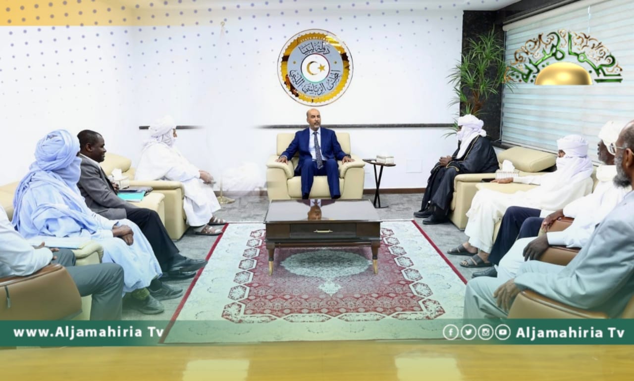 لقاء الكوني مع وفد مدينة درج