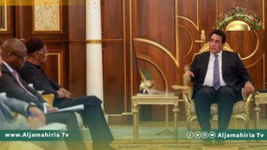 المنفي وباتيلي